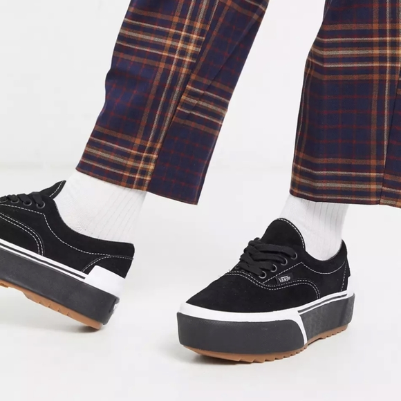 Vans UA Era stacked suede trainers in black & gum - Picture 1 of 8